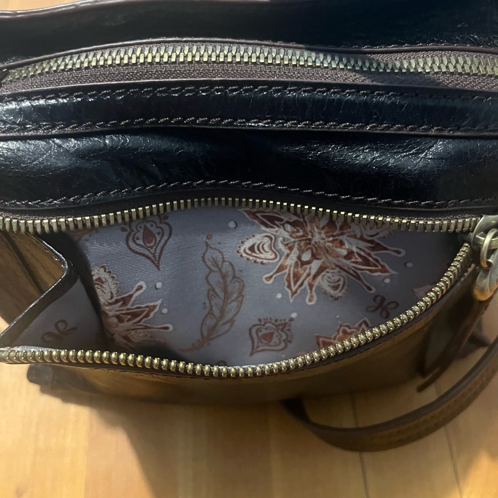 Hobo crossbody bag VGC - Picture 4 of 5